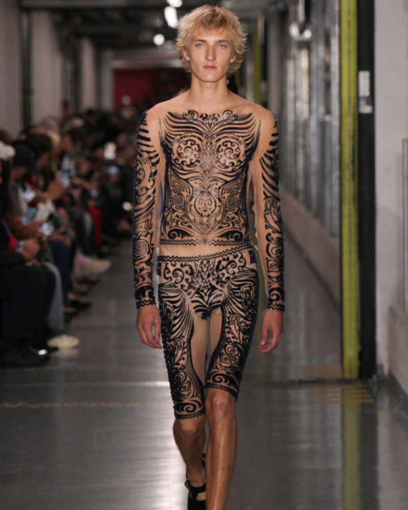 El controversial desfile de Jean Paul Gaultier en Paris Fashion